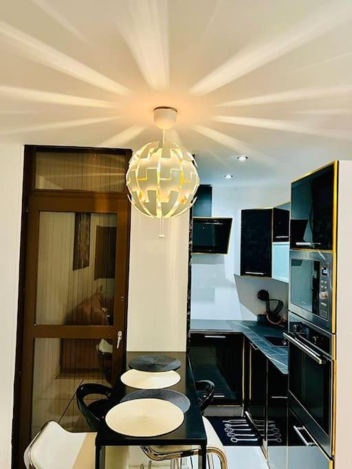 Appartement Moderne Vieille Ville Parking Gratuit 안시 외부 사진